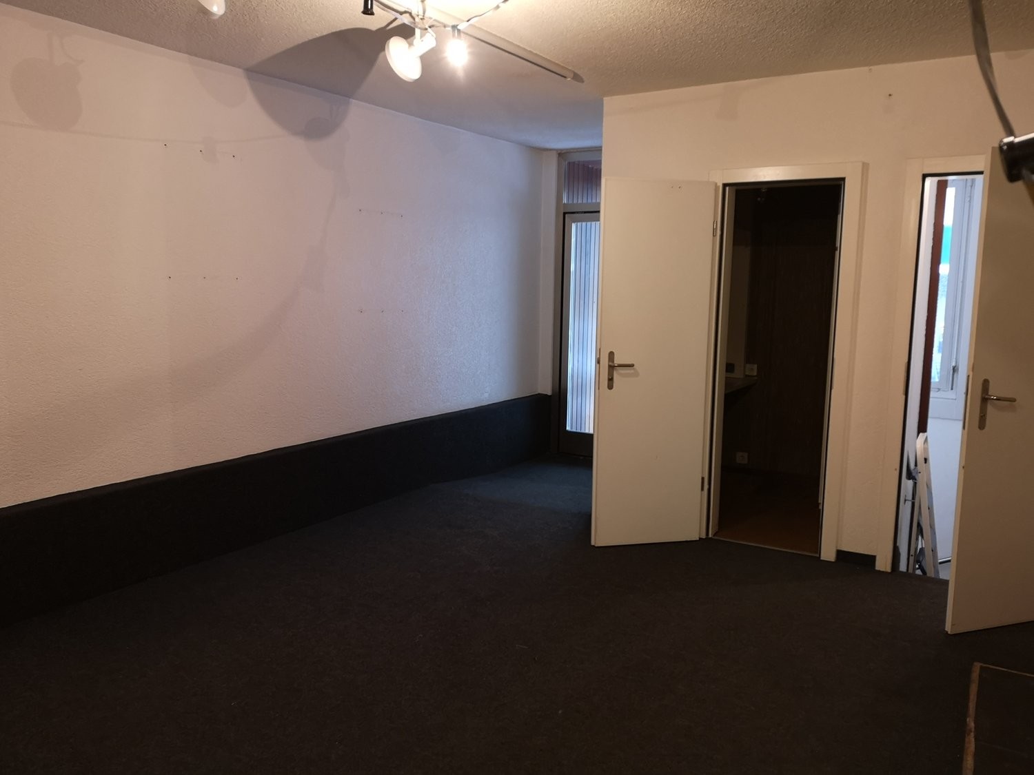 190m² Laden