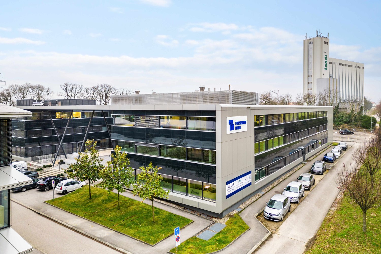 134m² office