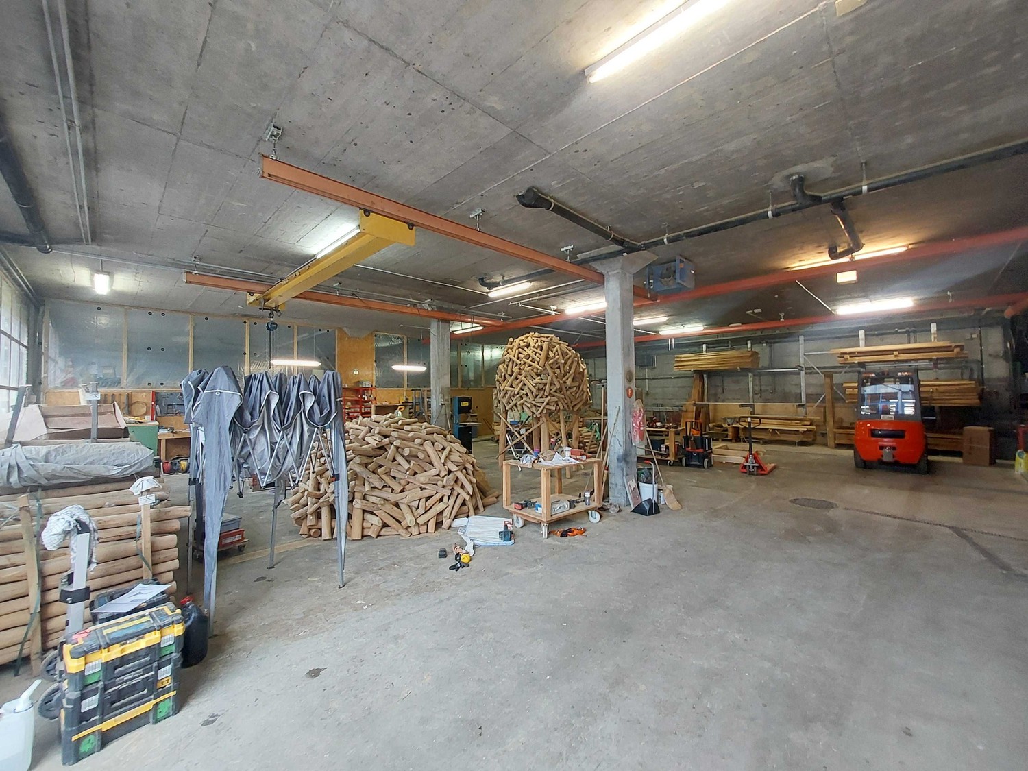 640m² commercial, Foto 1 von 5