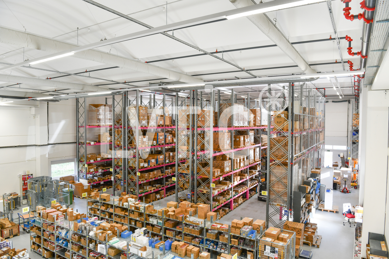 1560m² Industrieobjekt, Foto 3 von 10