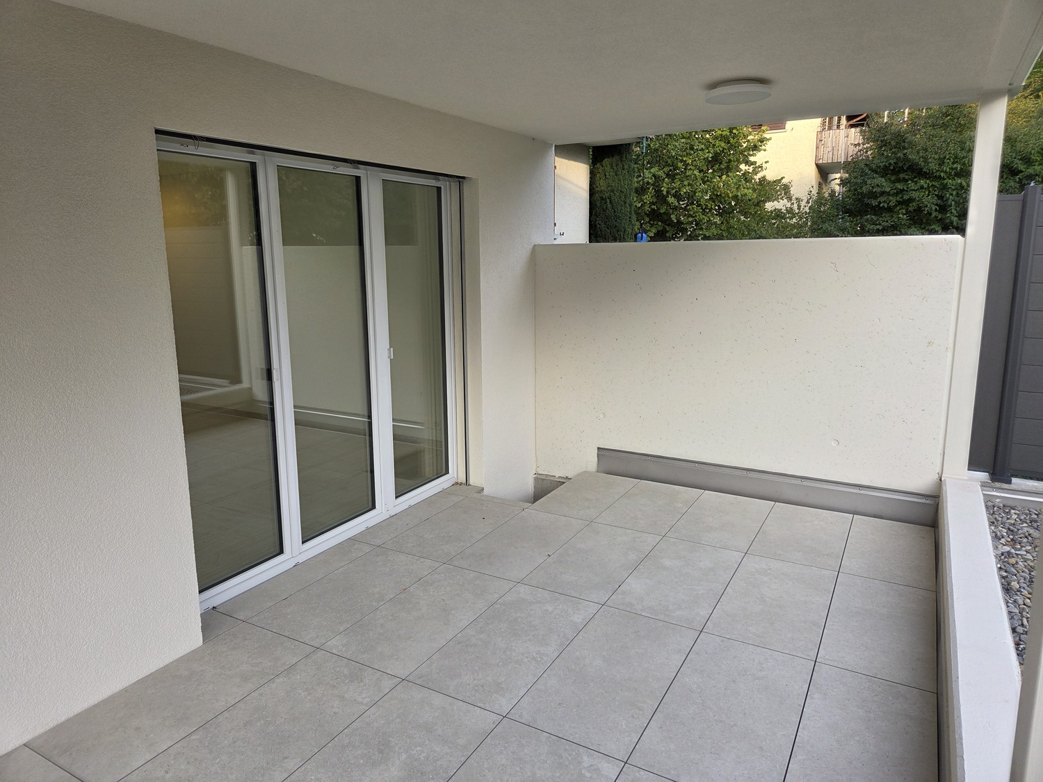 24-24m² office