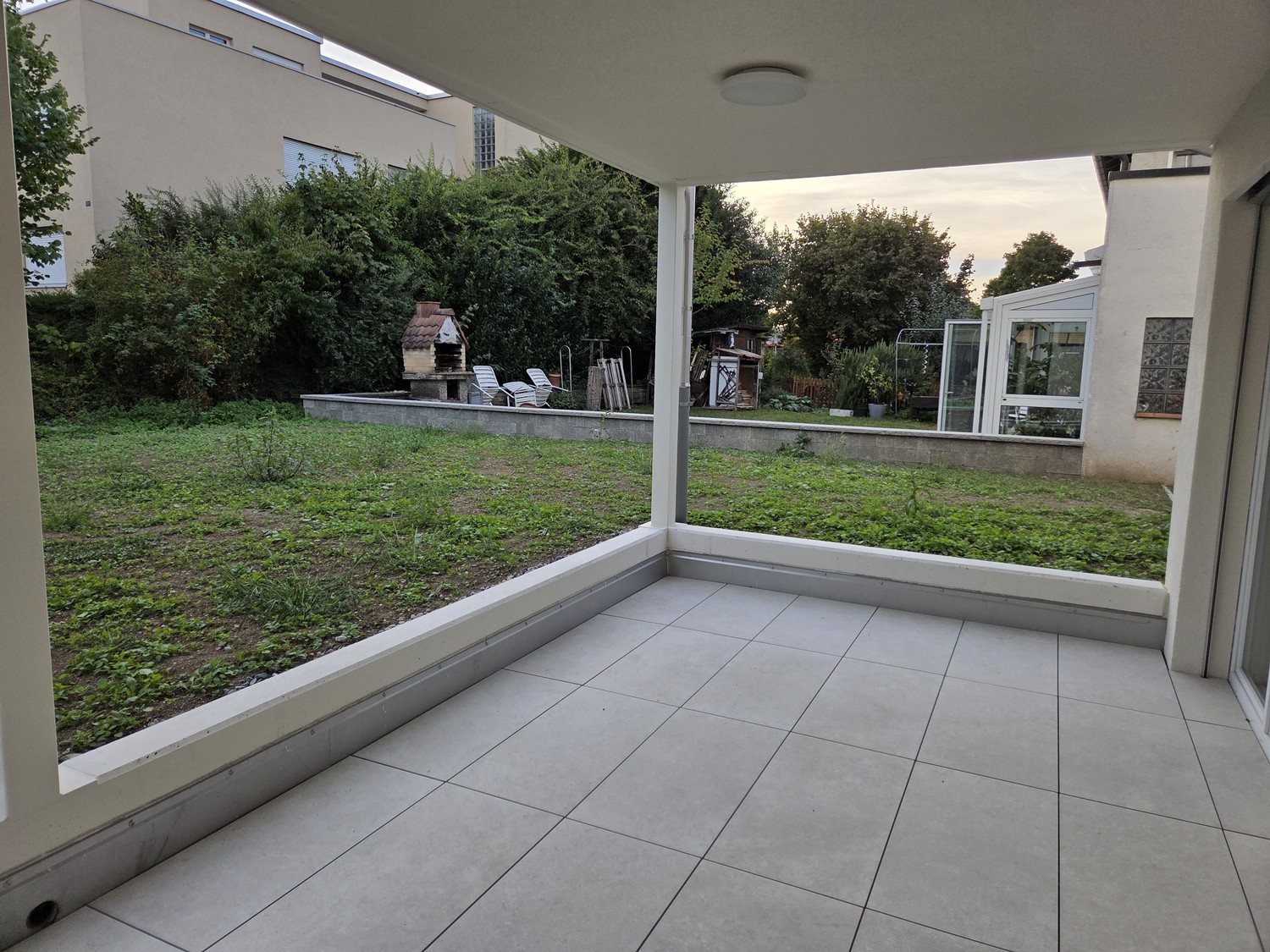 24-24m² office