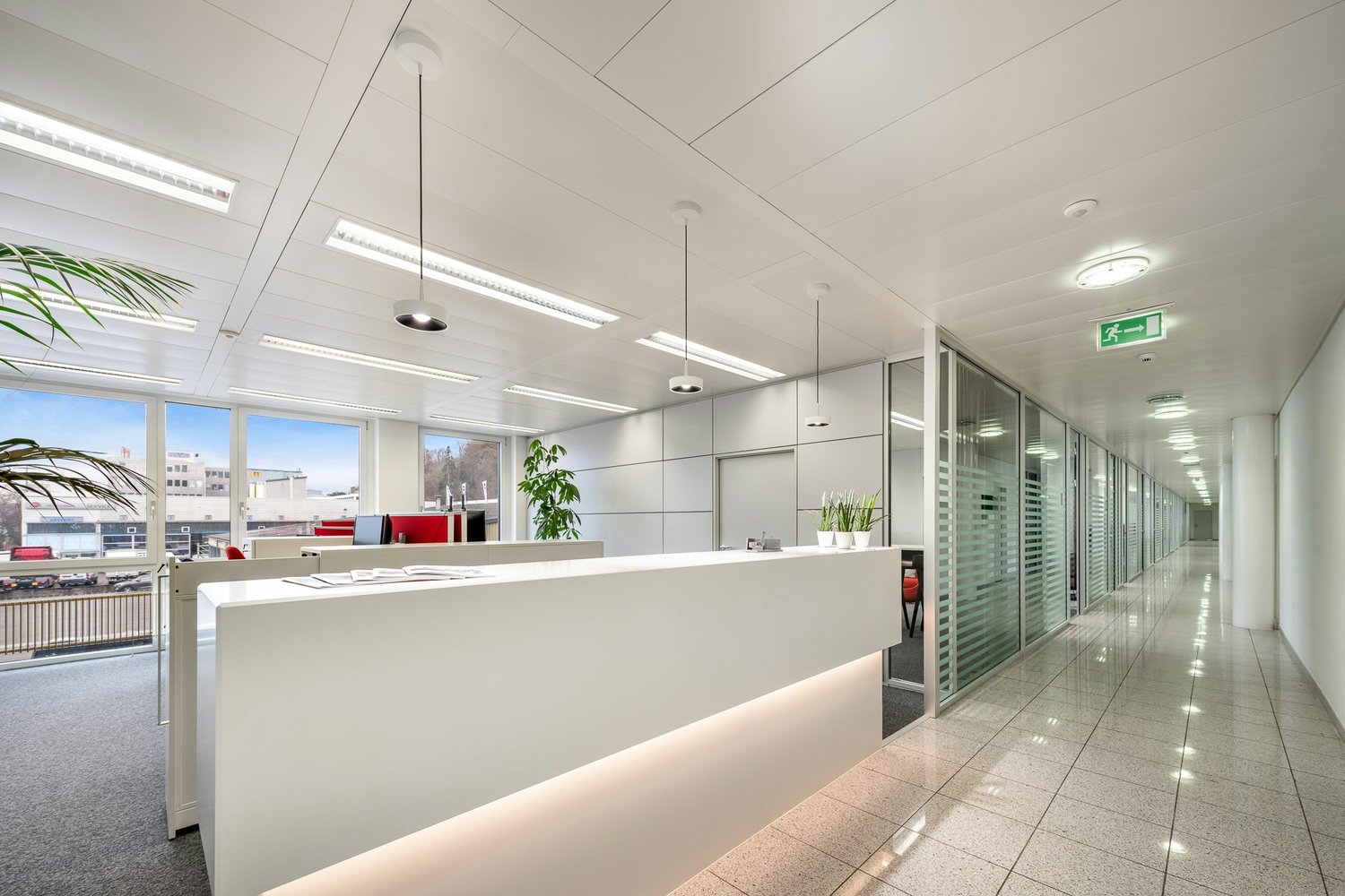 3700m² office