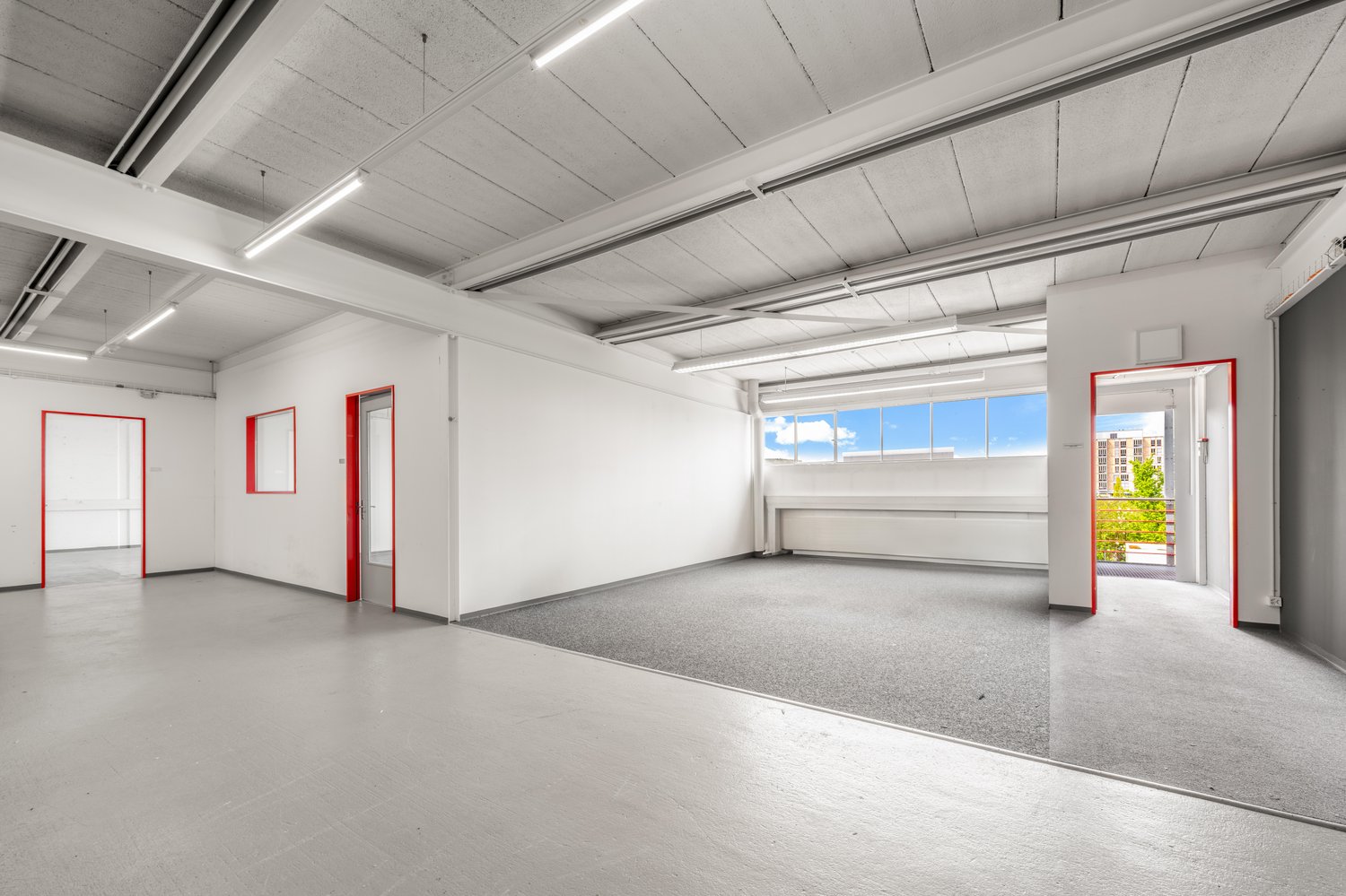 572m² commercial