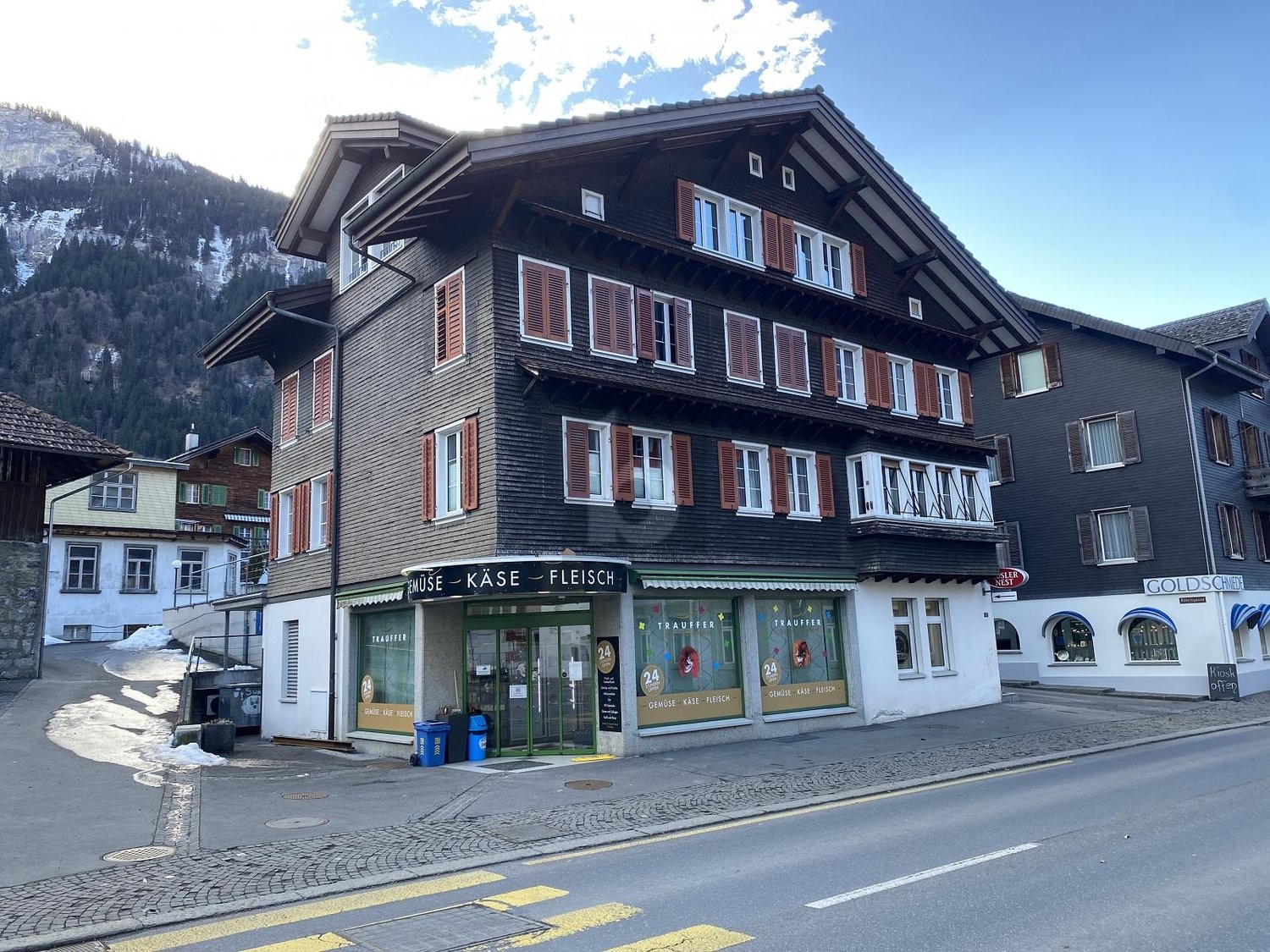 160m² atelier
