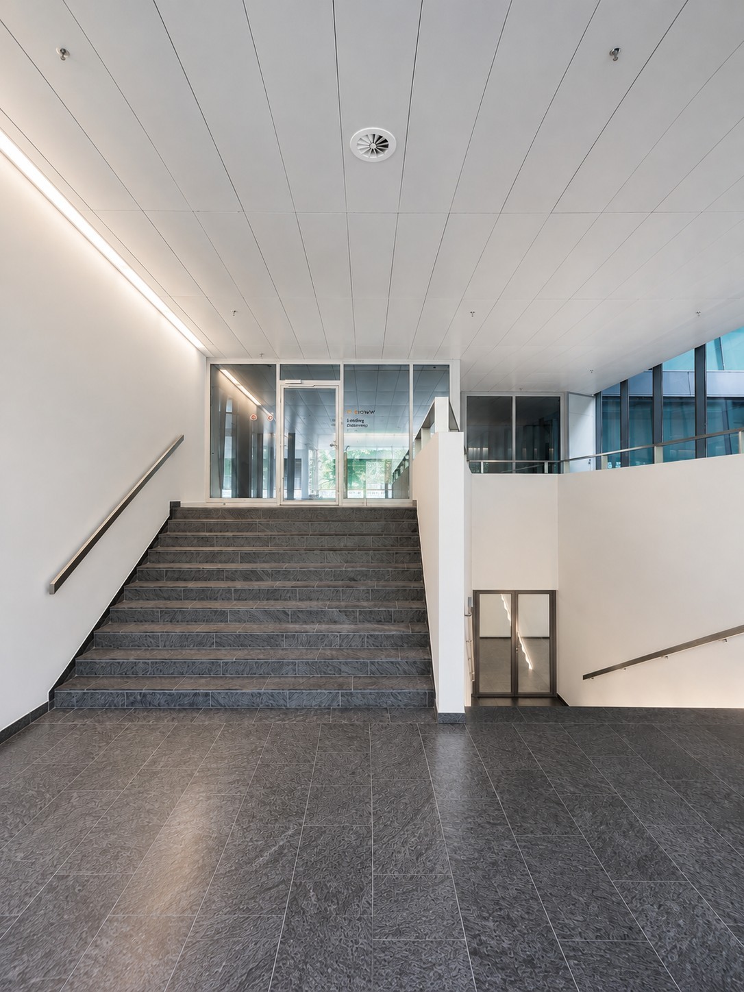 20m² office