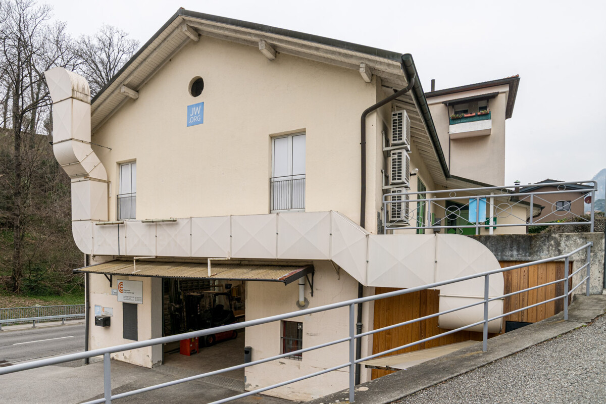 Local de stockage de 385m²