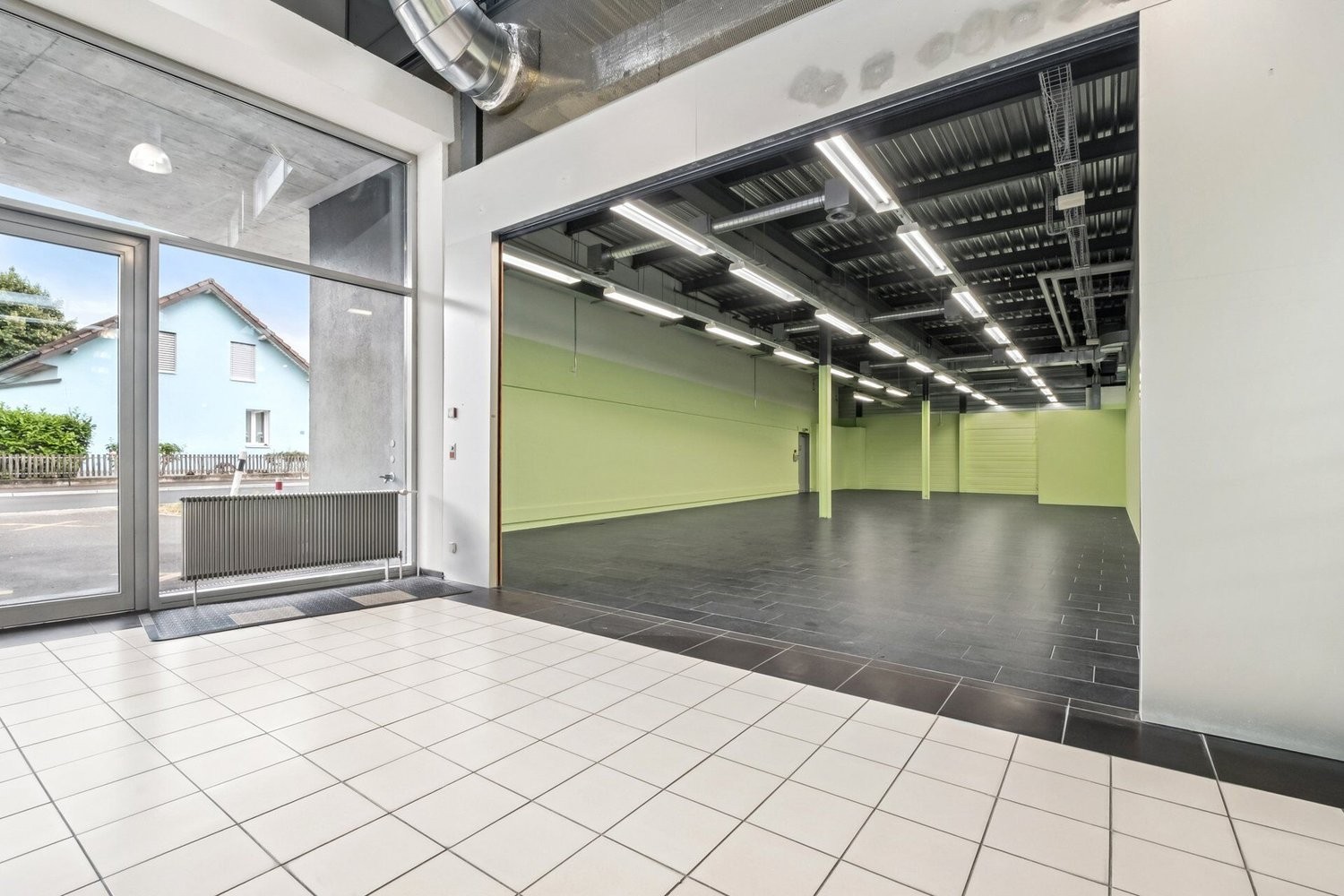 190m² negozio