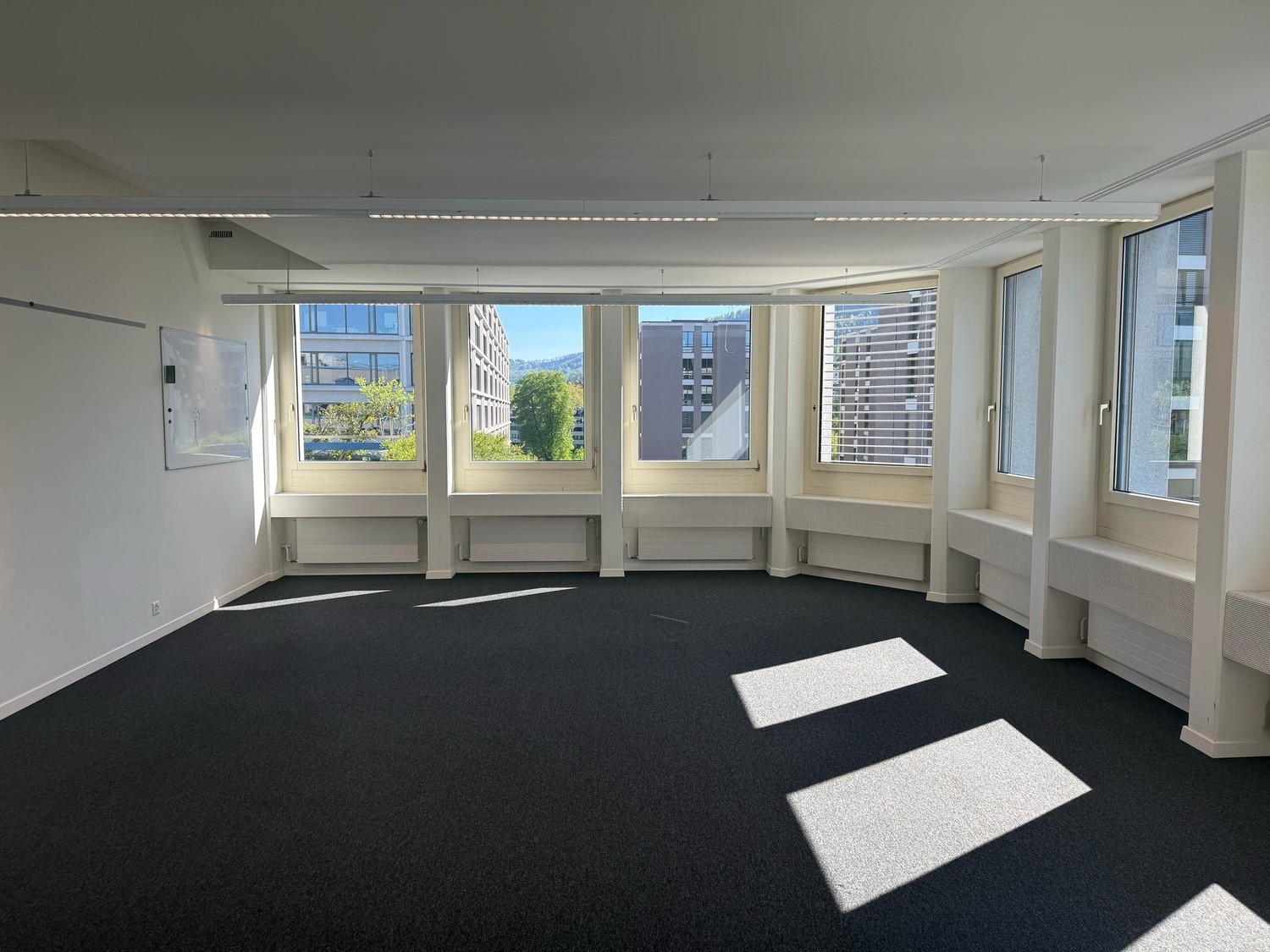 56m² office