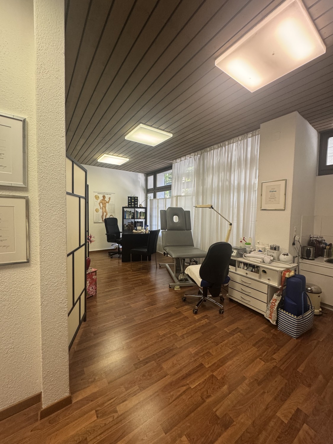 50m² commerciale, foto 1 di 5
