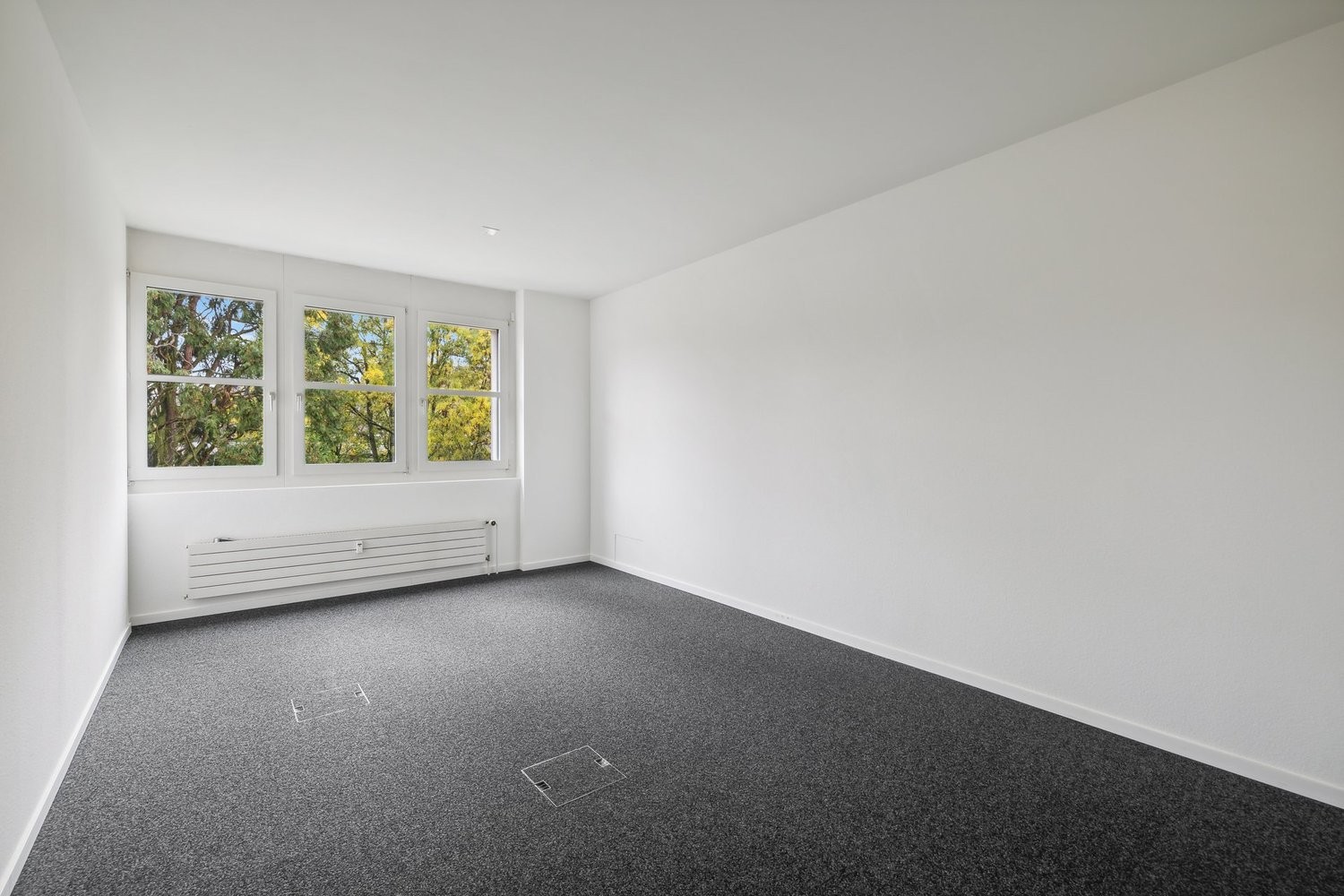 Bureau de 34m², photo 1 sur 2