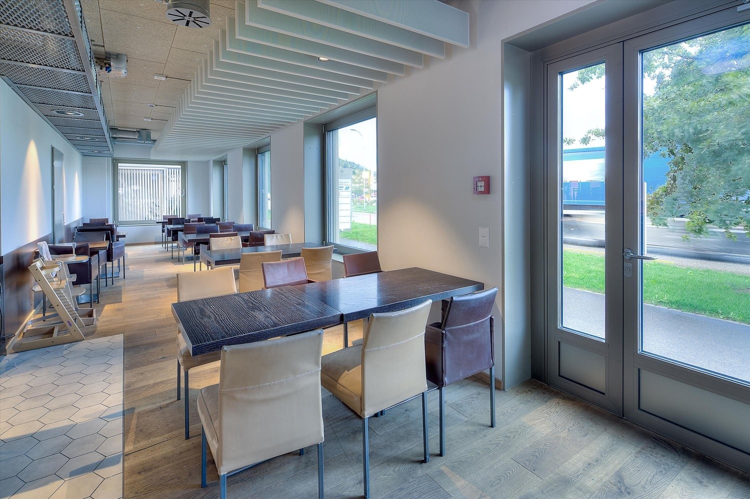366m² commercial