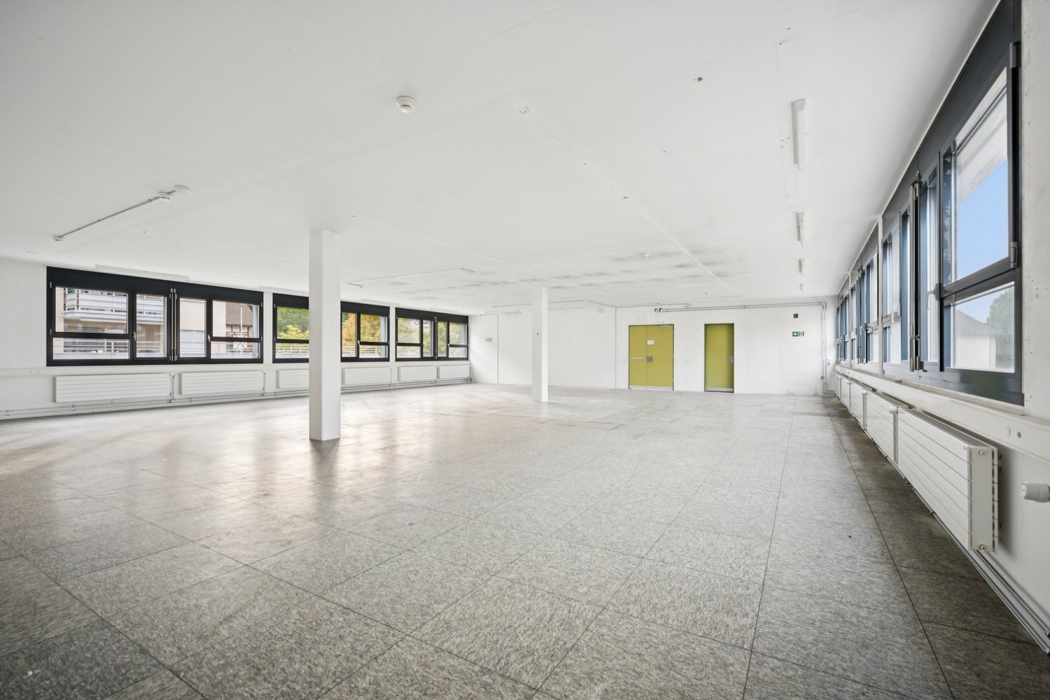 250m² commerciale, foto 5 di 9