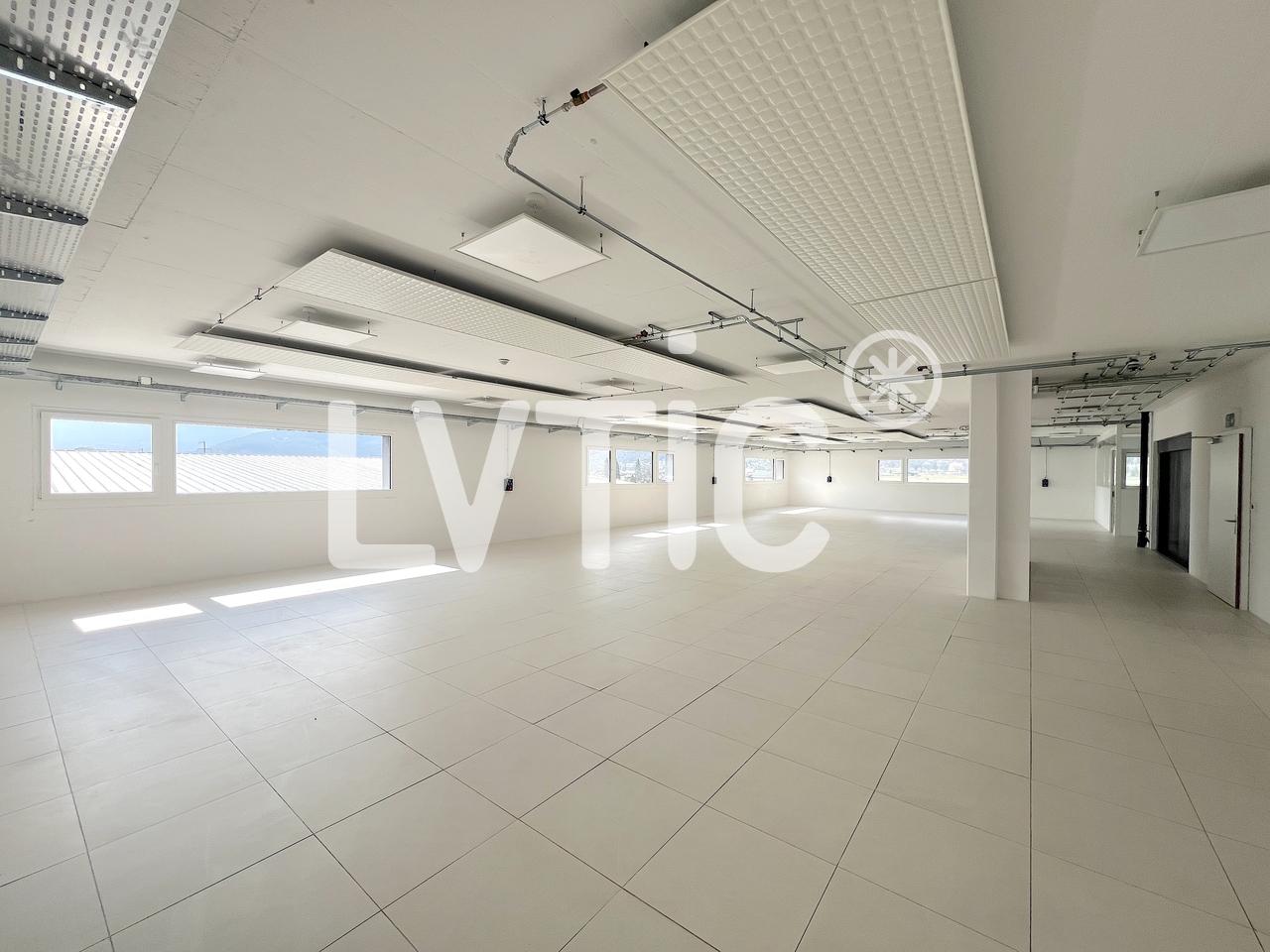 1182m² Industrieobjekt