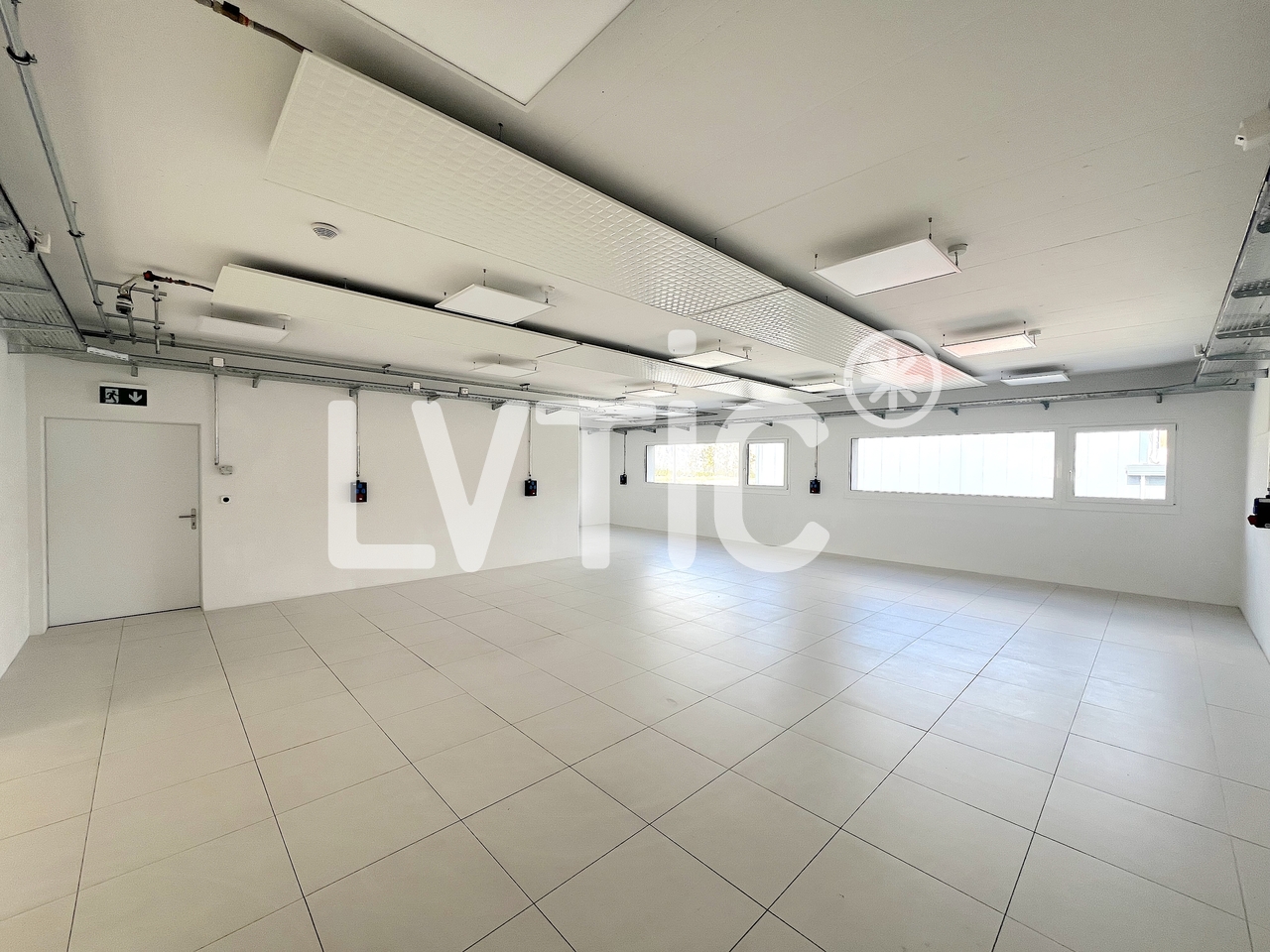 1182m² Industrieobjekt