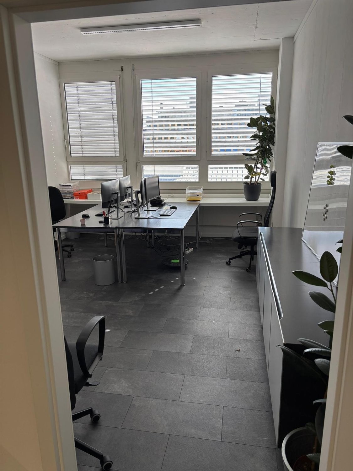 Office, Foto 2 von 10