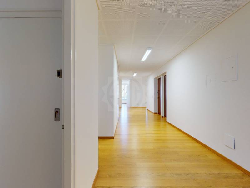 432m² Büro, Foto 10 von 10