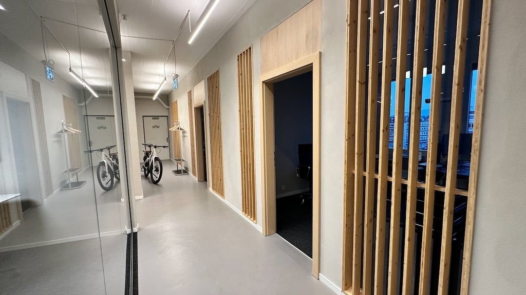 872m² commercial