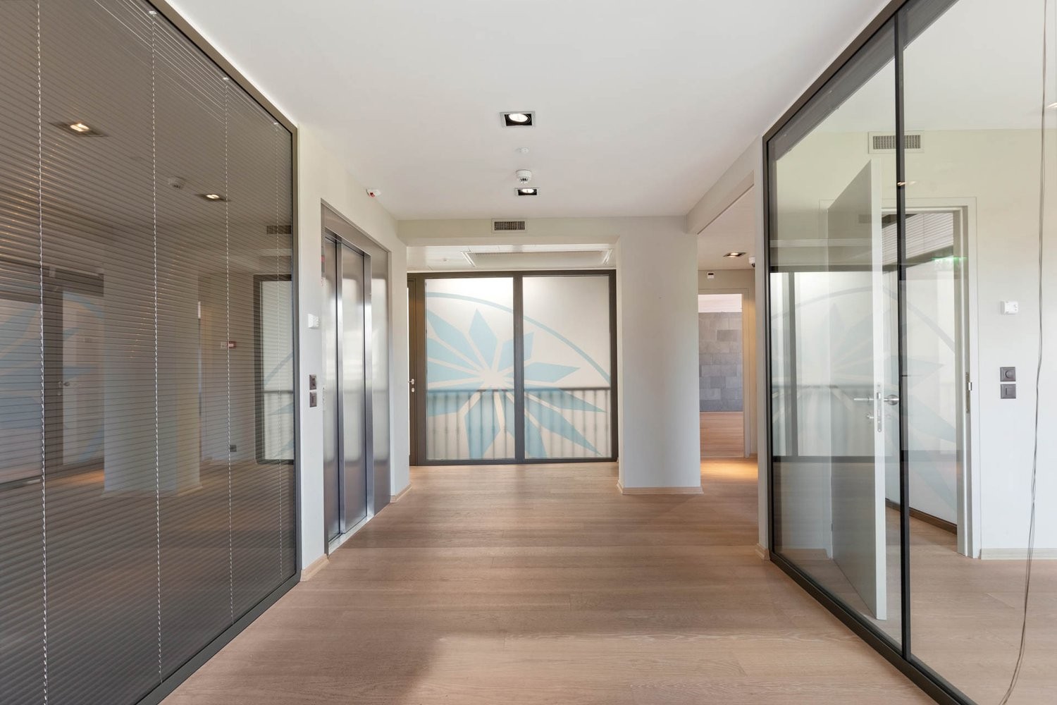 206m² Büro, Foto 7 von 10