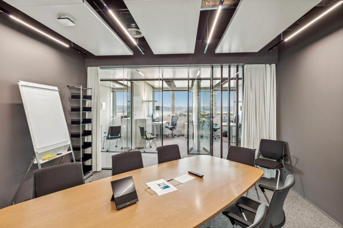 580m² office, photo 5 of 10