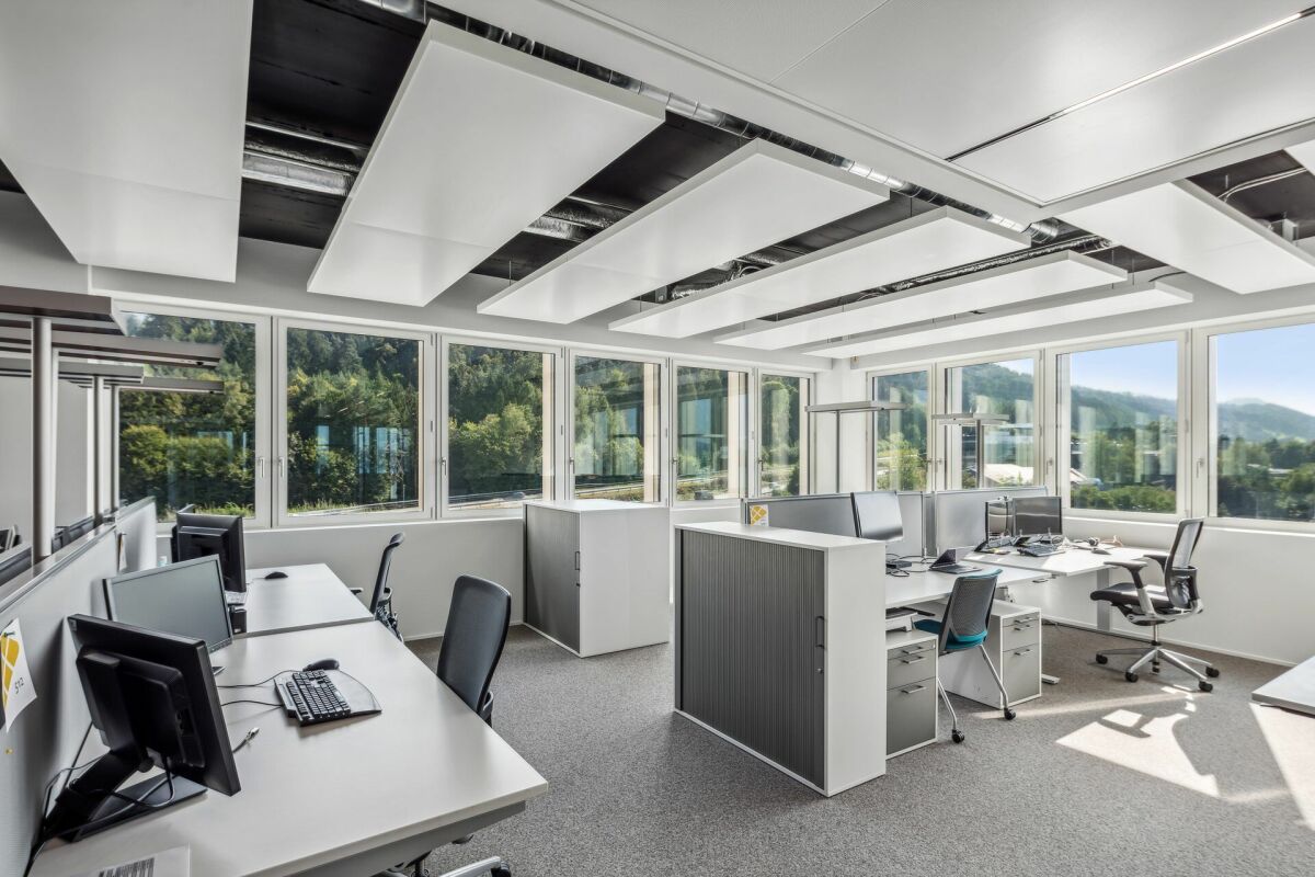 580m² office, photo 3 of 10