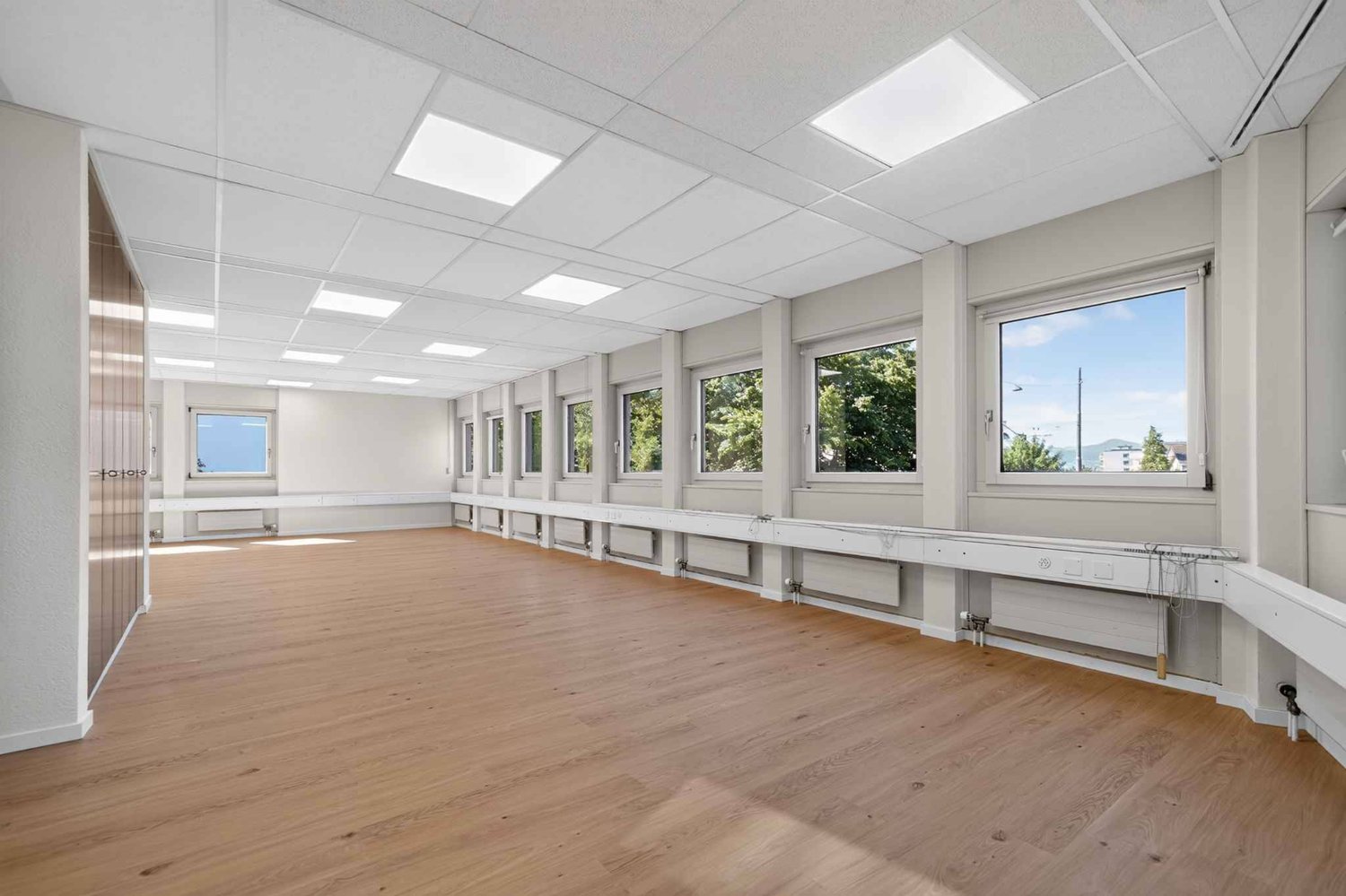 80m² Büro