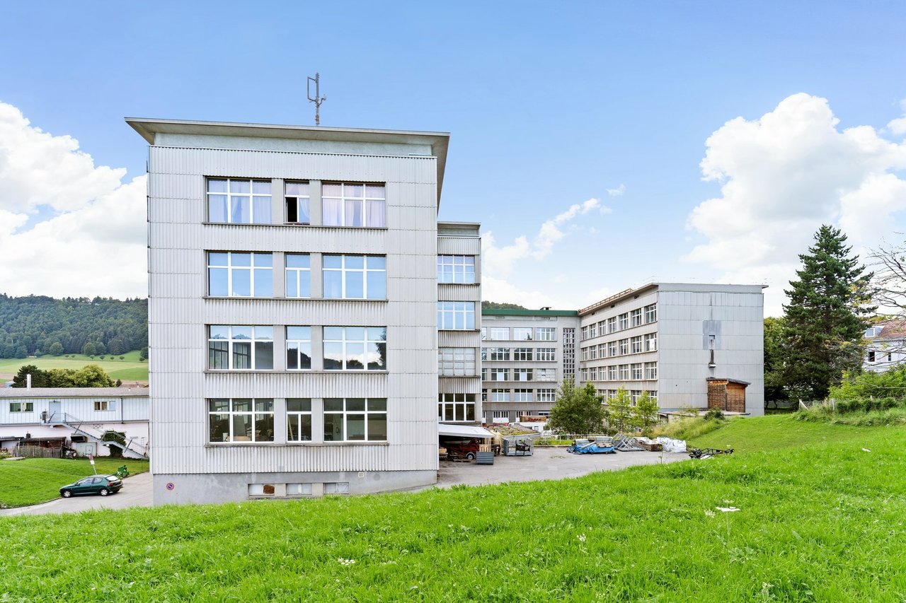 220m² Gewerbe, Foto 2 von 6