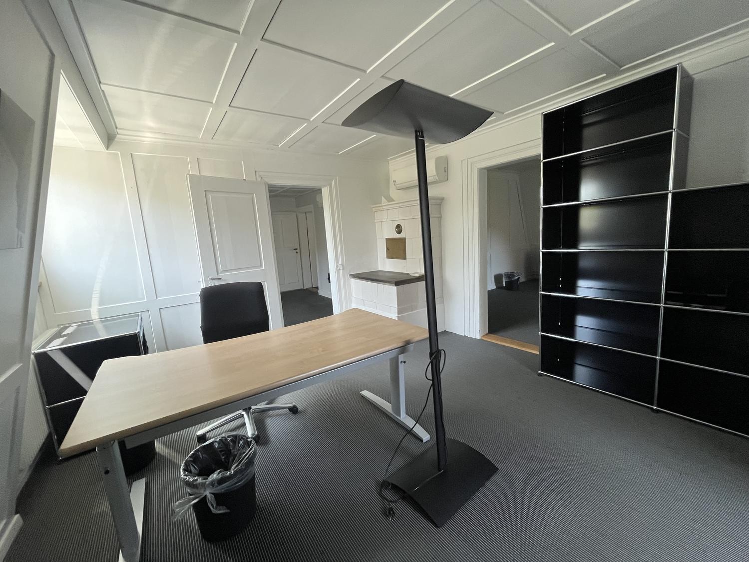 130m² commercial, Foto 1 von 4