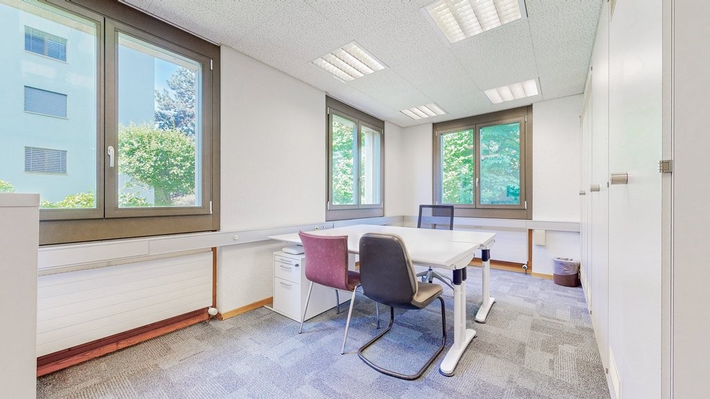 330m² office