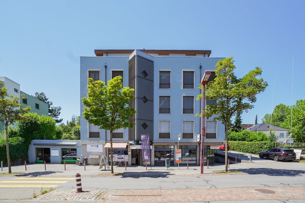 330m² office
