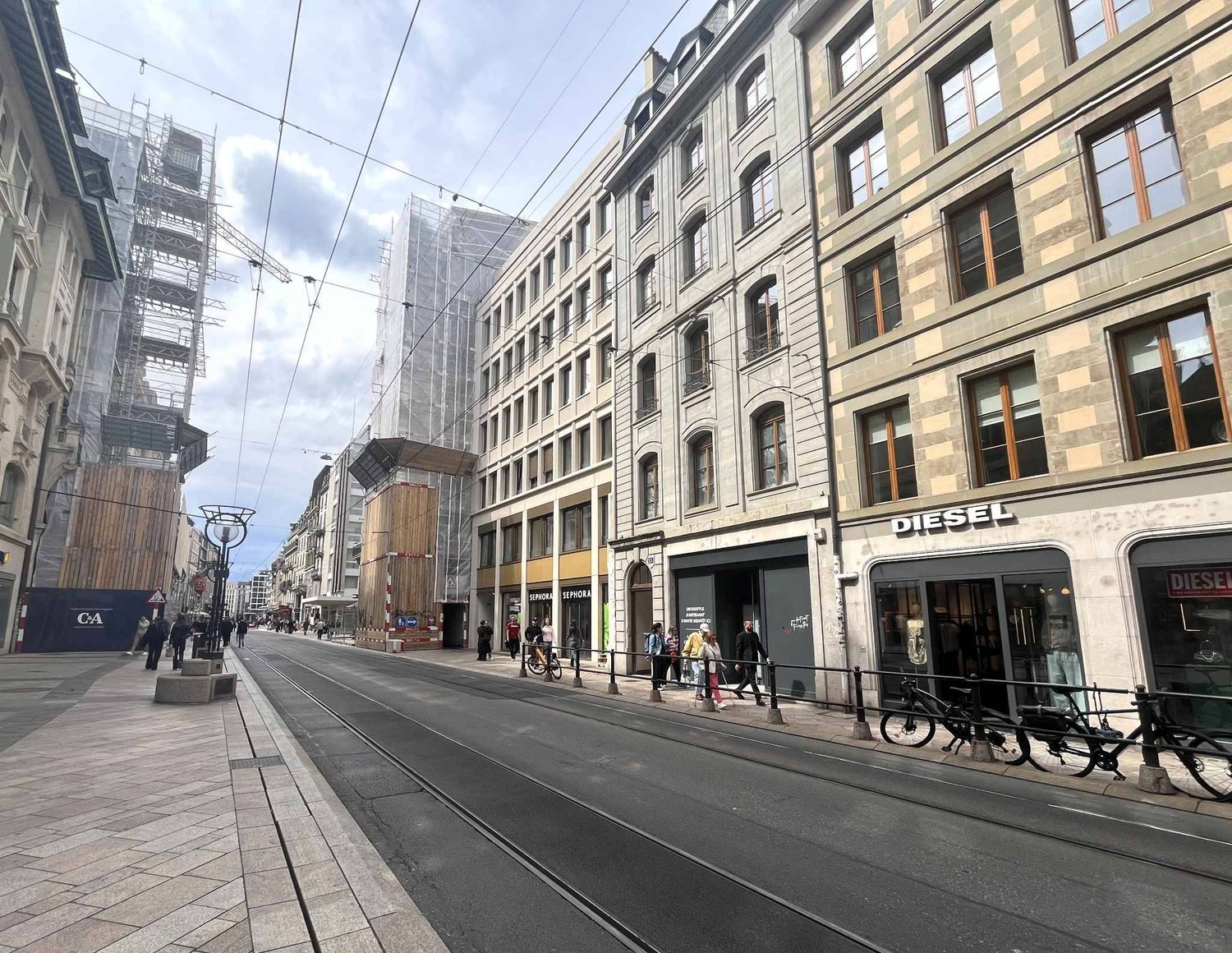 177m² Büro, Foto 1 von 7