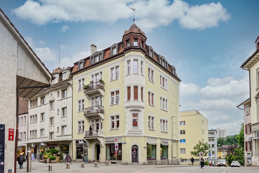 130m² office