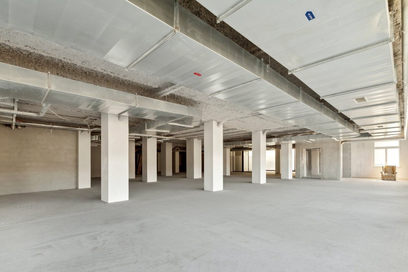909m² Laden, Foto 9 von 10