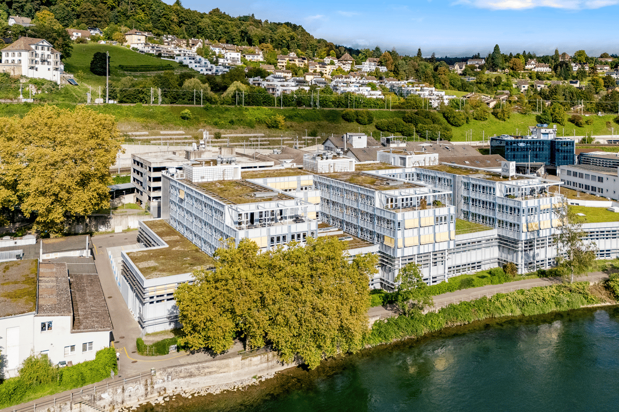 1185m² office