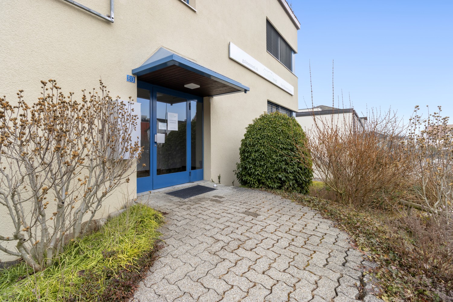 146m² office