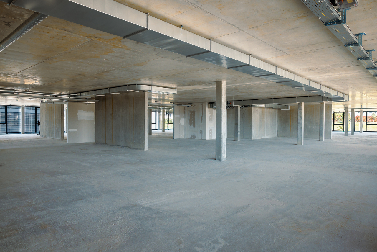 200m² atelier