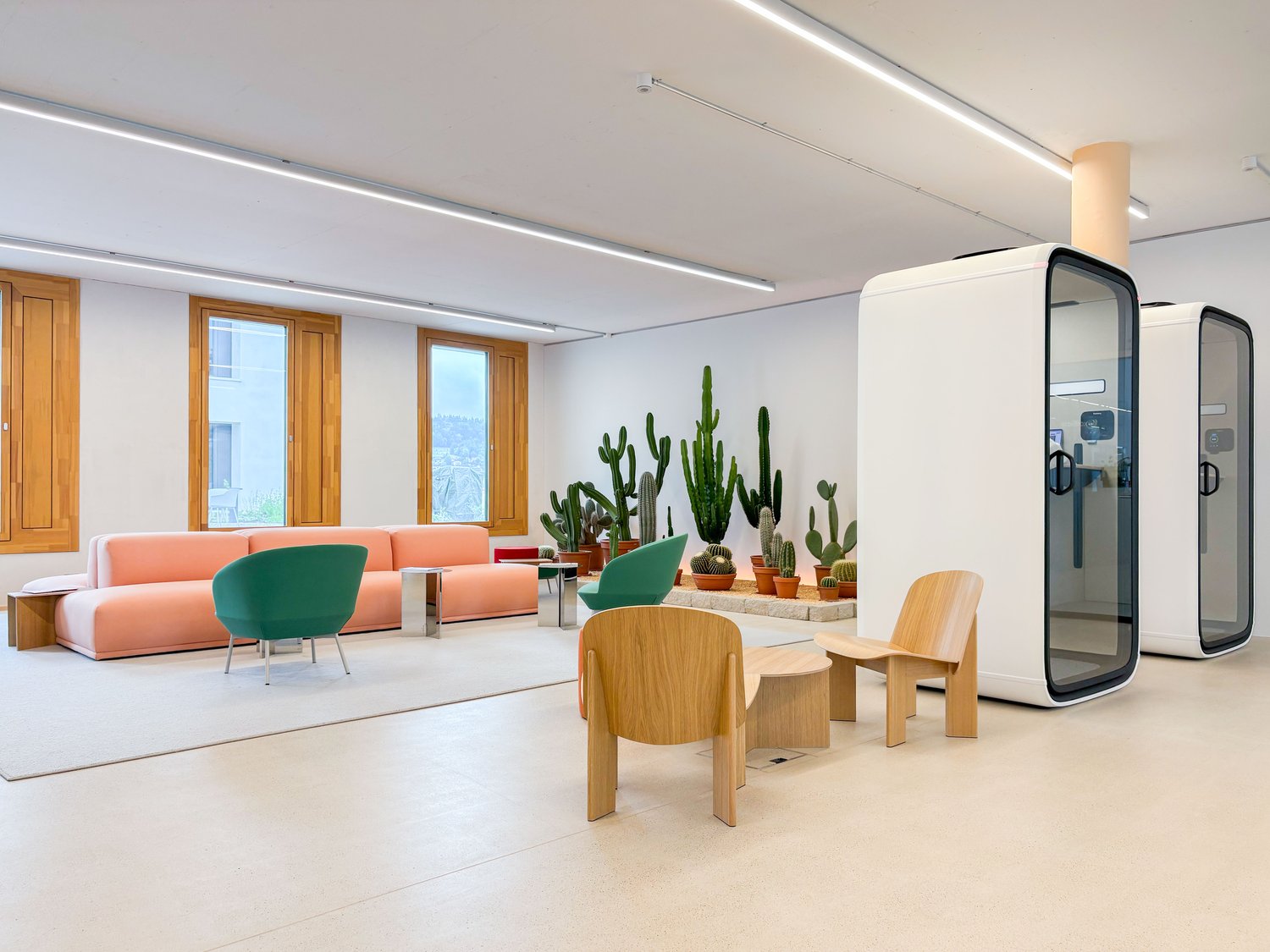 300m² office