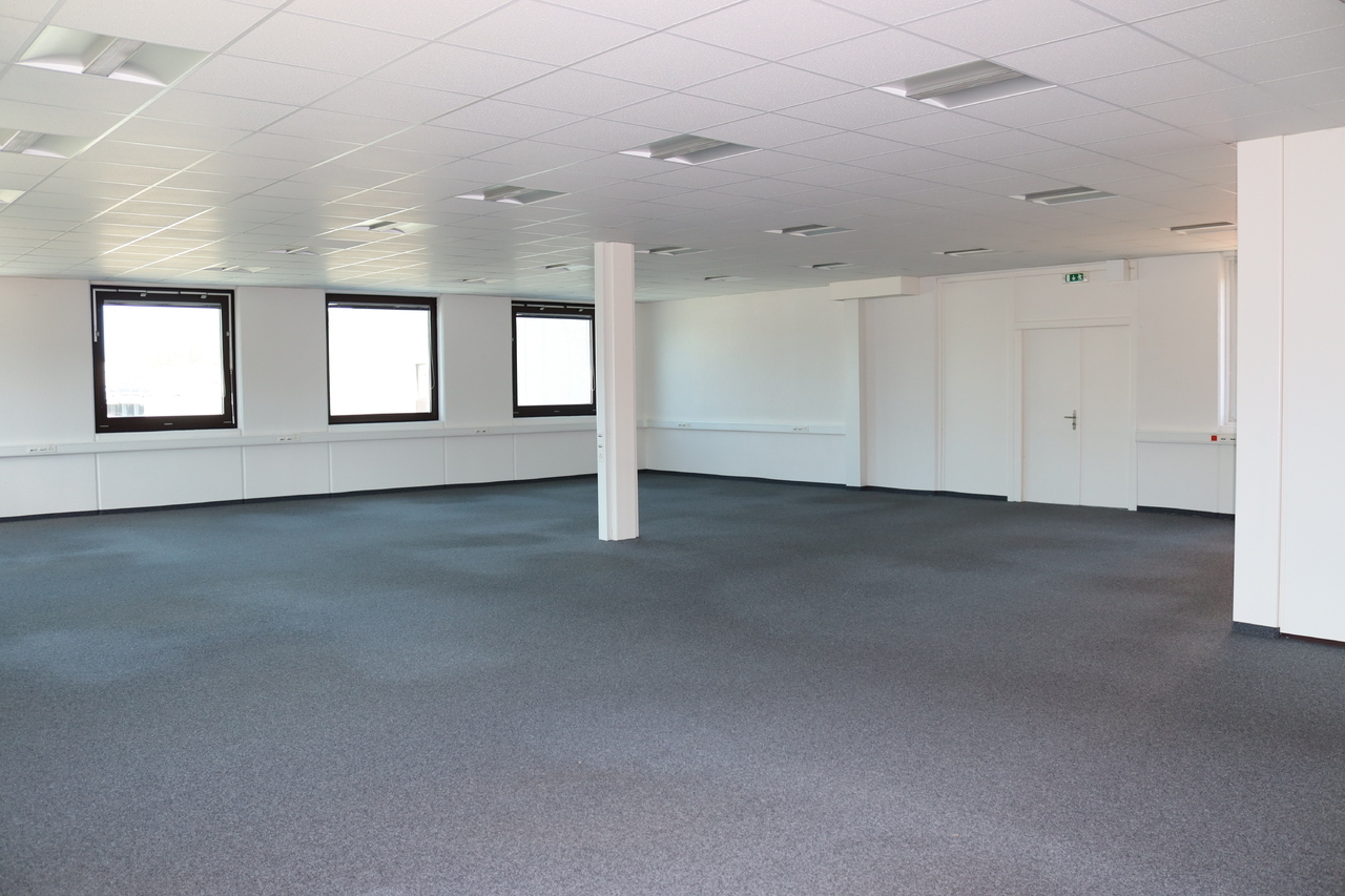 380m² Büro