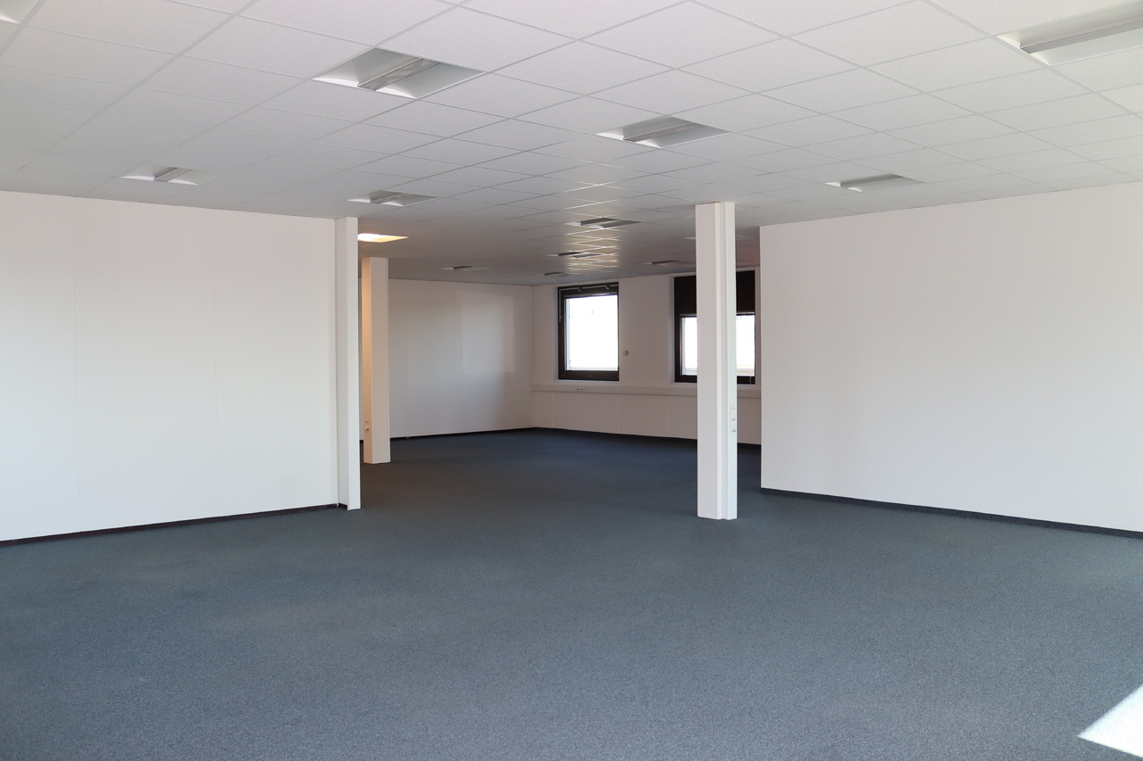 380m² Büro