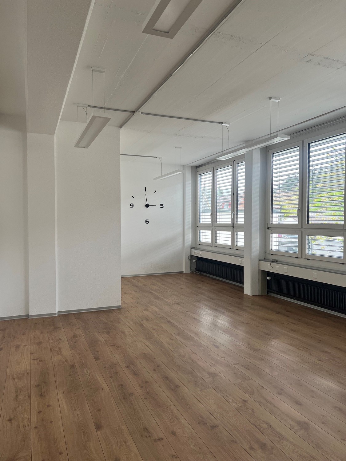 47m² office
