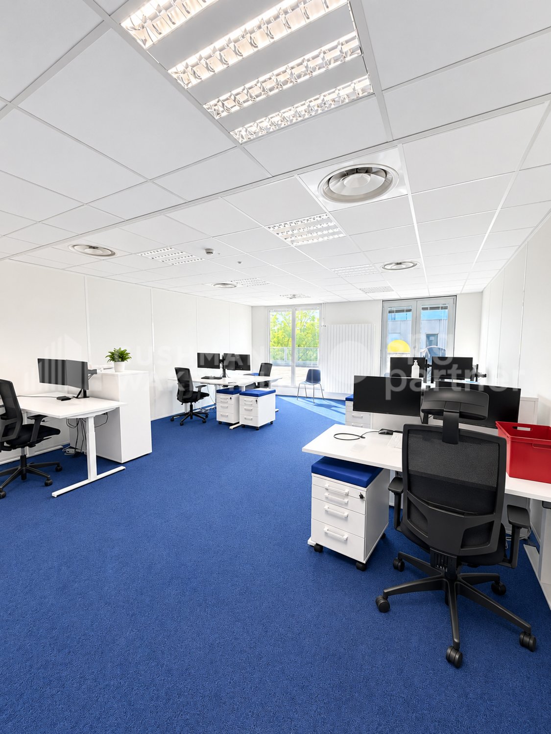 Office, photo 8 of 10