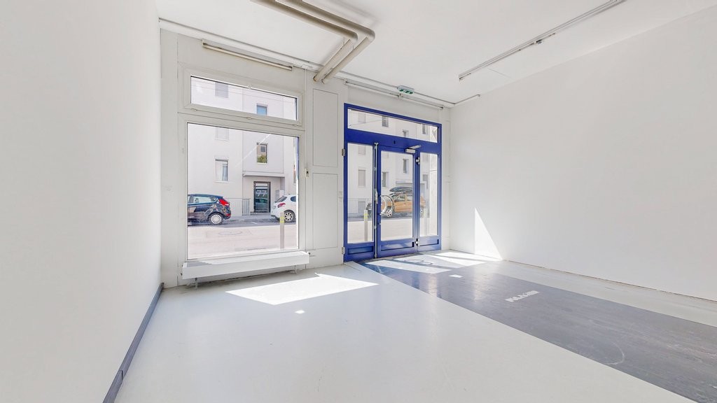 244m² Laden