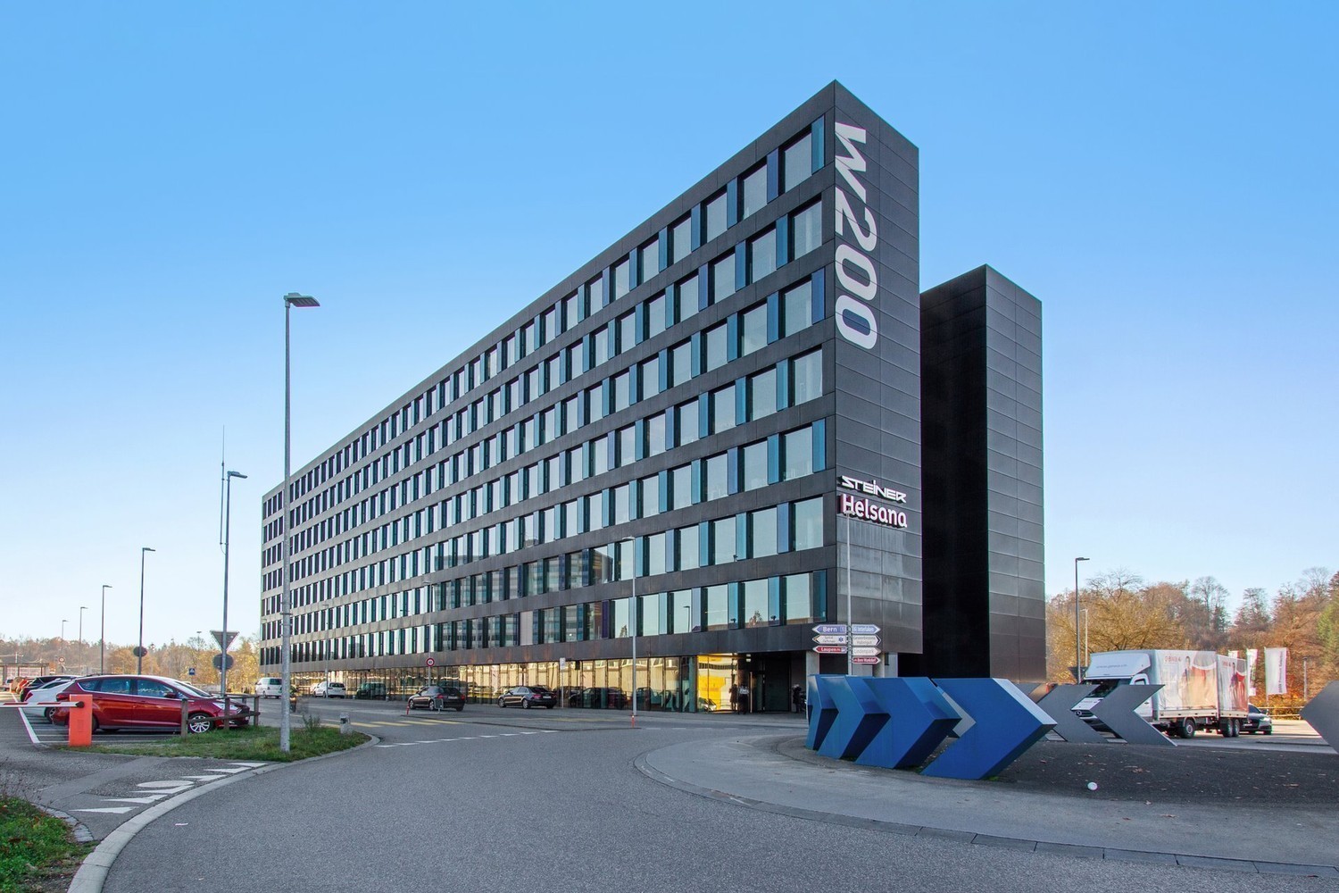 600m² office