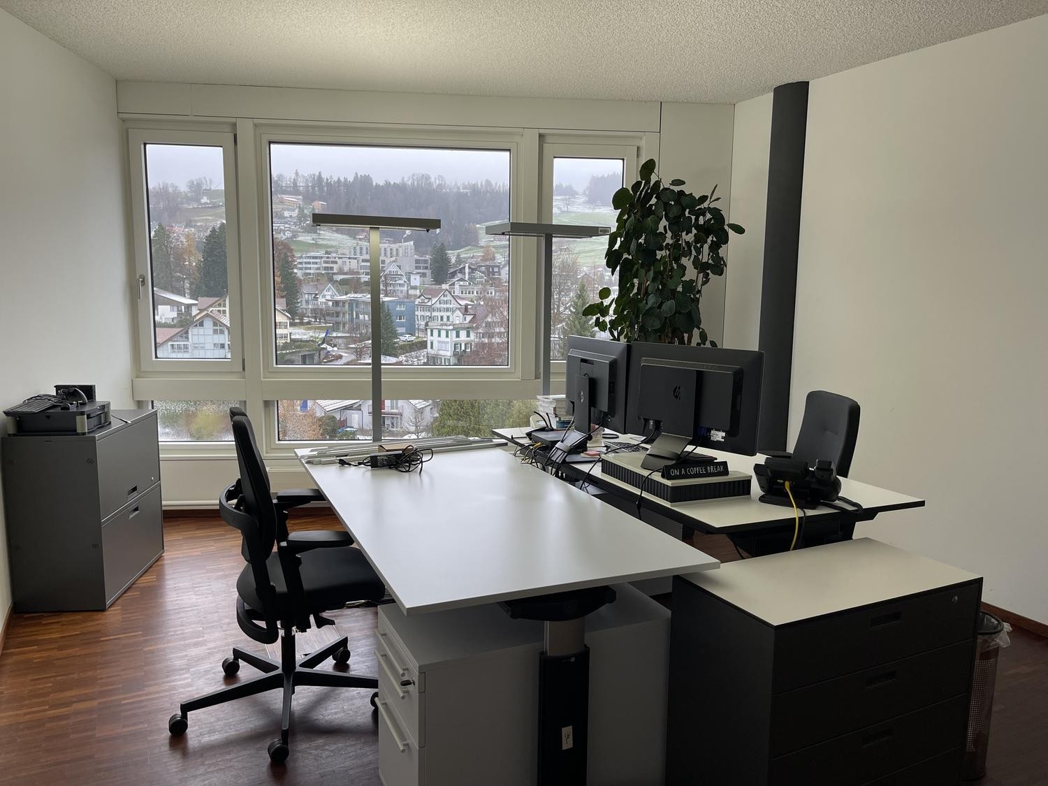 22m² office