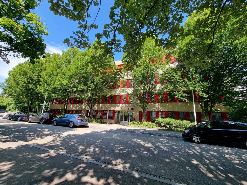 2072m² commercial