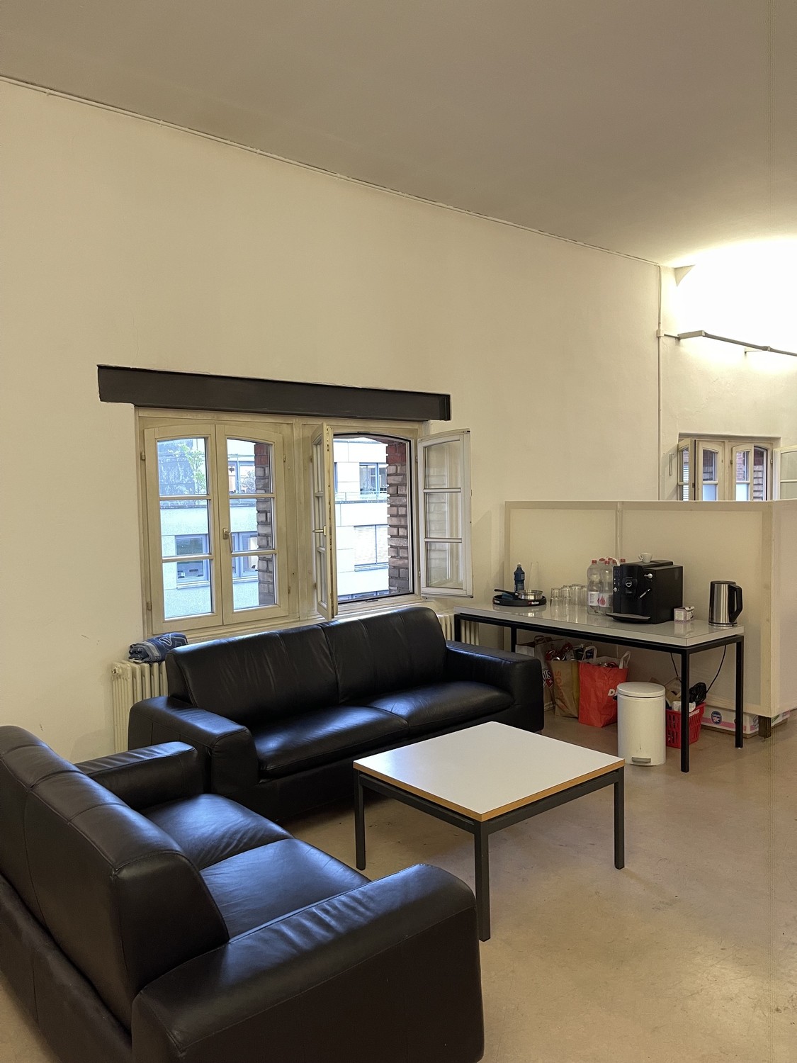 25-50m² office