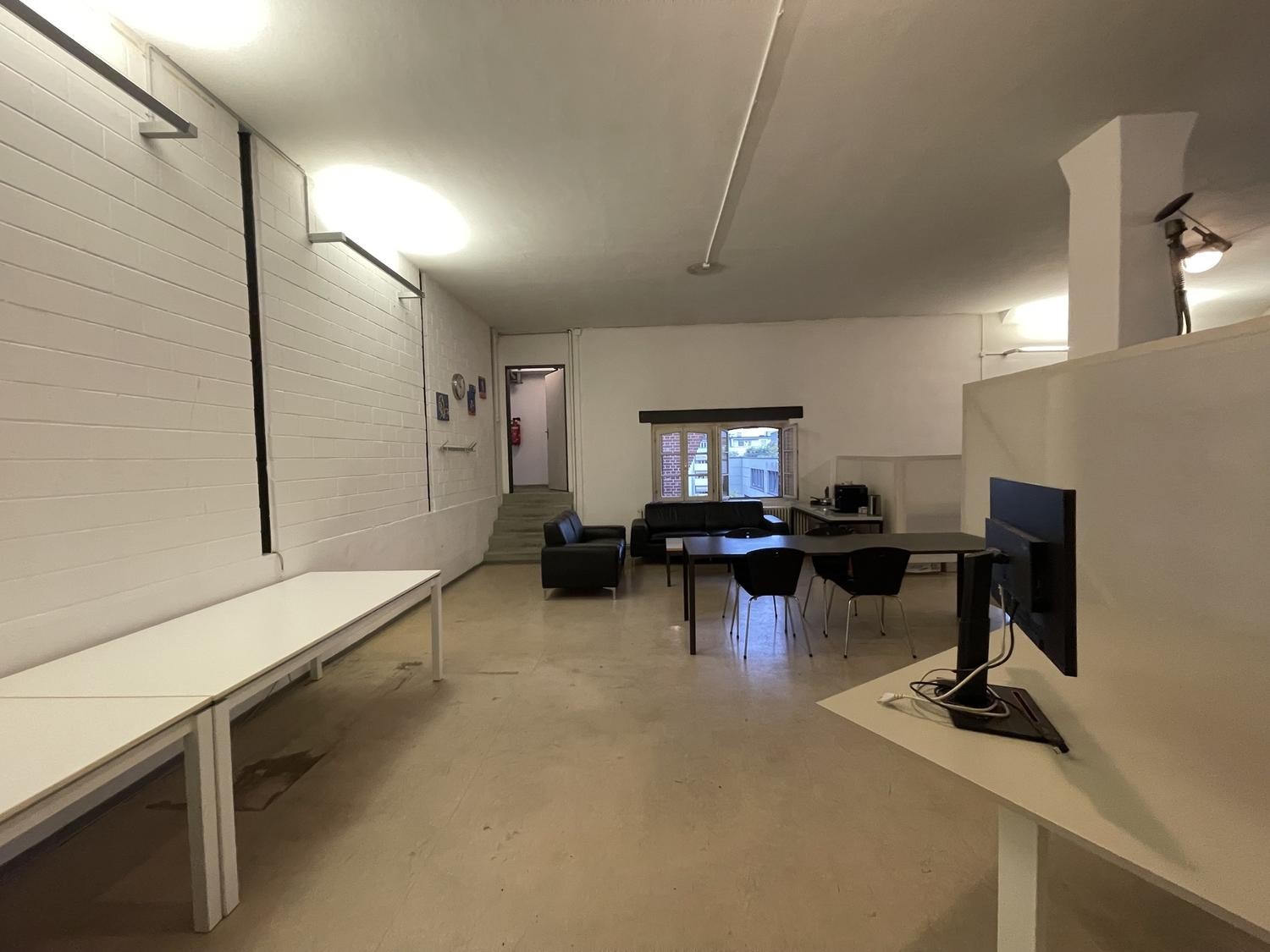 25-50m² office