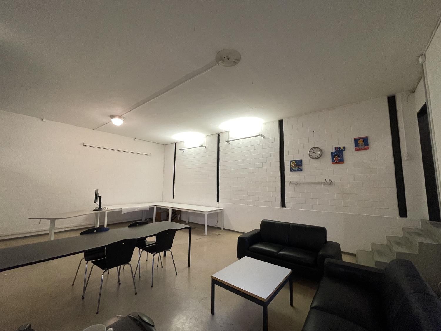 25-50m² office