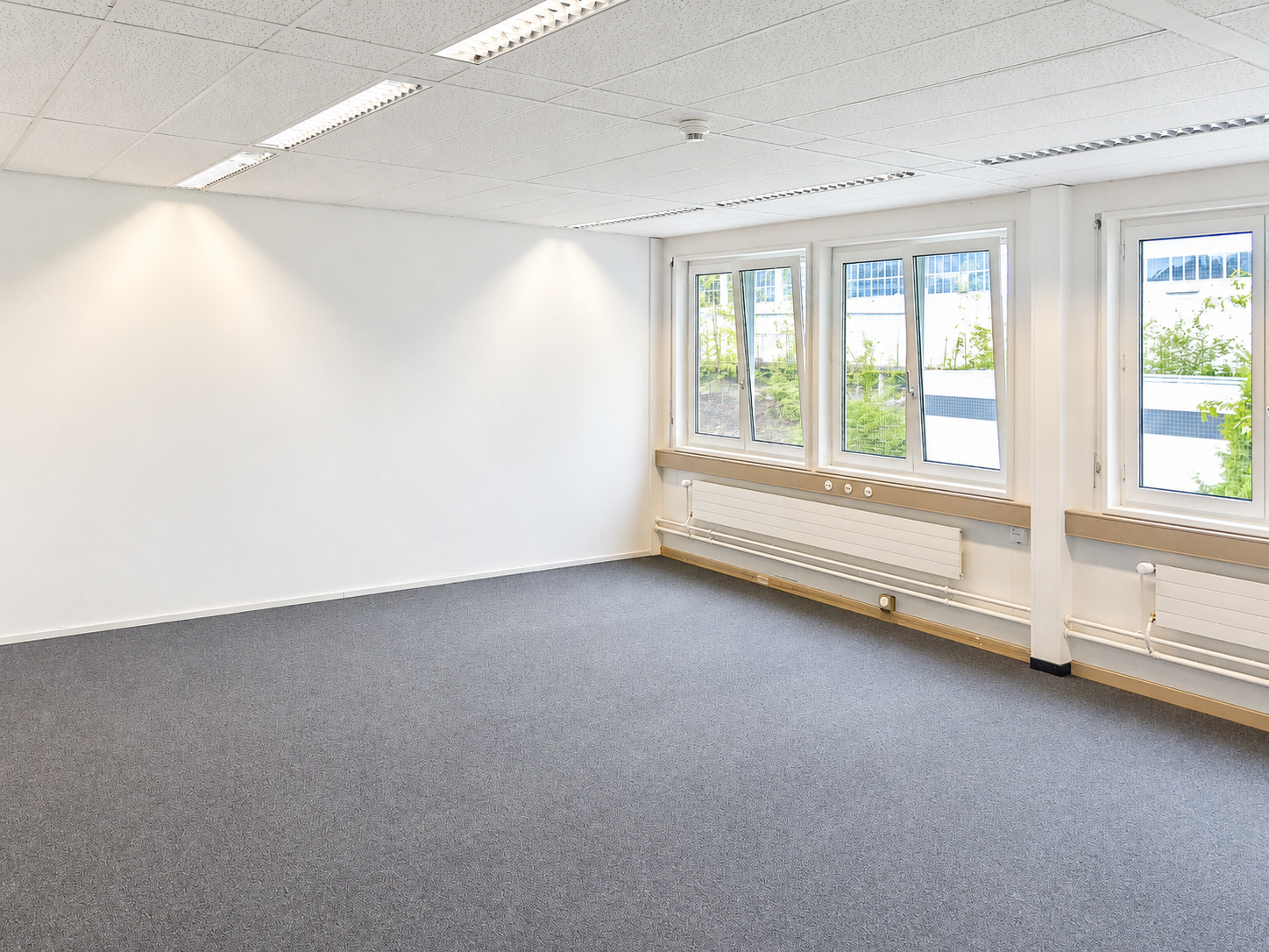 64m² office