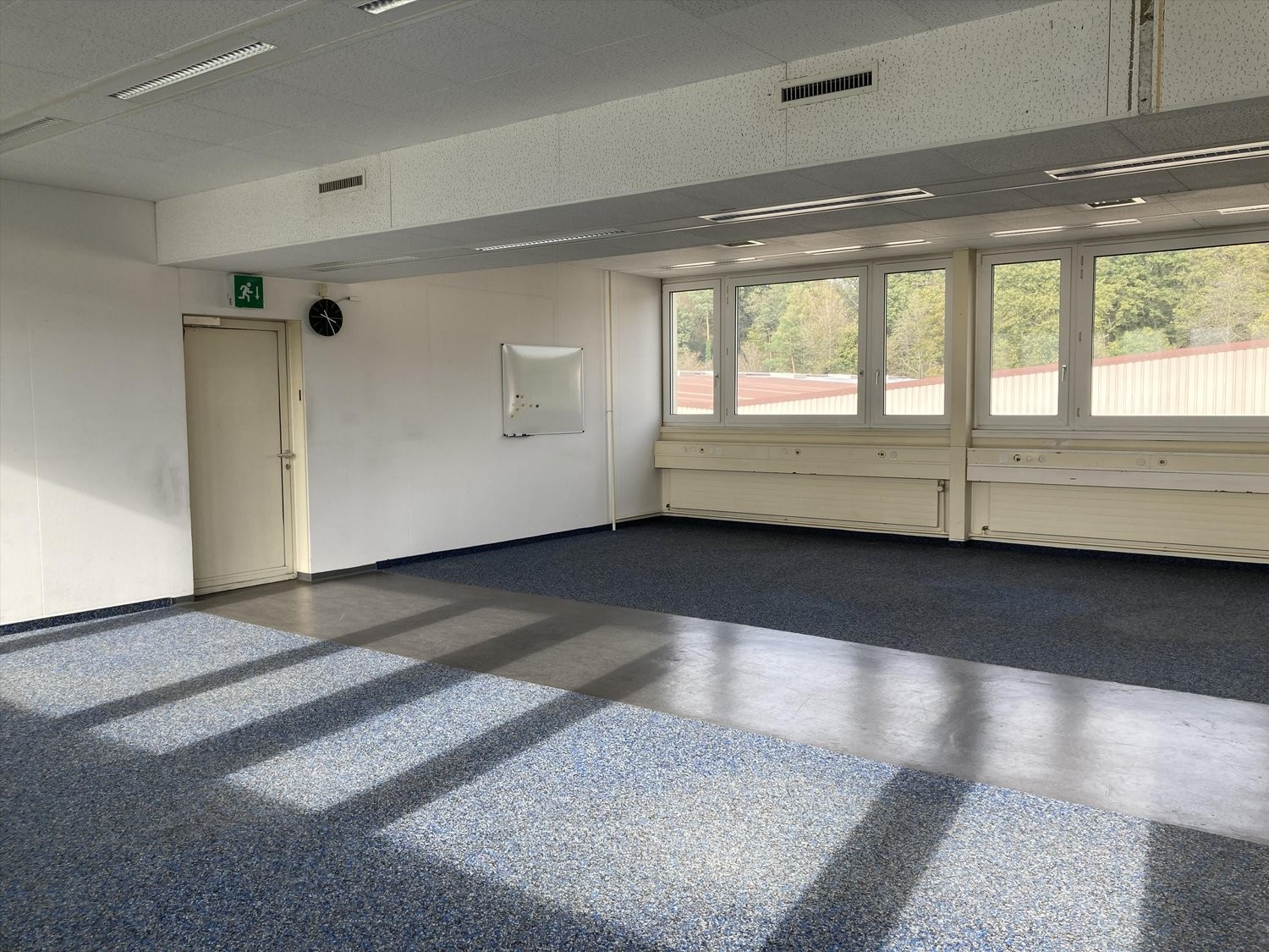 Bureau de 198m²